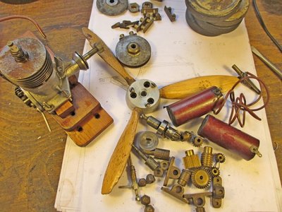 IMG_8250.JPG (155.35 Kio) Vu 19655 fois lot trouvé à la brocante, une partie seulement!