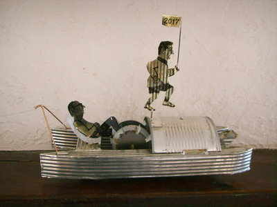 SSL14024.JPG (531.57 Kio) Vu 35314 fois Gros plan du pédalo et de ses passagers.