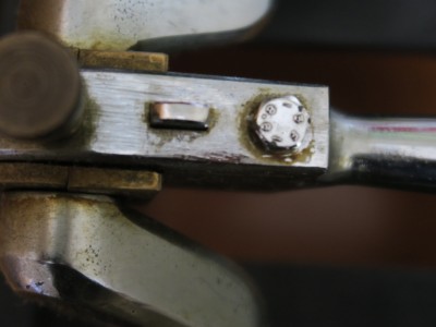 IMG_0908.JPG (3.17 Mio) Vu 14346 fois tête du boulon avec inscription.<br />La dernière photo chez moi est ici la première. Avec mes excuses