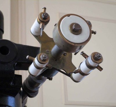 moteur Forest 04.jpg (87.26 Kio) Vu 9081 fois distributeur allumage ( deco)