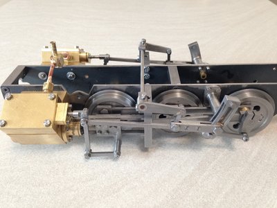 IMG_0160.JPG (2.18 Mio) Vu 10569 fois ensemble châssis moteur